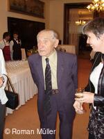 Mezinárodní folklorní festival Písní a tancem